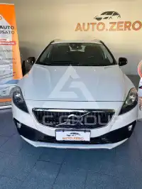 2018 Volvo V40