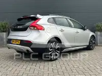 2018 Volvo V40