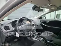 2018 Volvo V40