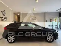 2018 Volvo V40