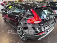 2018 Volvo V40