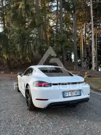 2019 Porsche 718