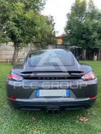 2018 Porsche Cayman