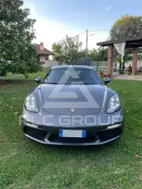 2018 Porsche Cayman