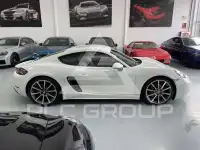 2018 Porsche Cayman