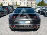 2018 Porsche Panamera