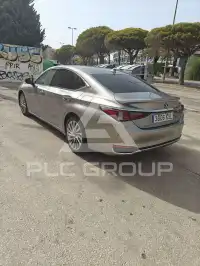 2018 Lexus ES300
