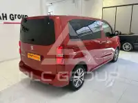 2018 Peugeot Traveller