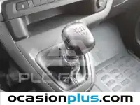 2018 Peugeot Traveller