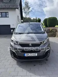2018 Peugeot Traveller
