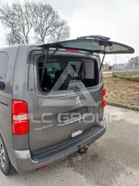 2018 Peugeot Traveller
