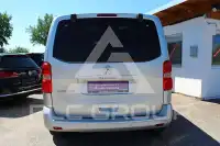 2018 Peugeot Traveller
