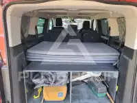 2018 Peugeot Traveller