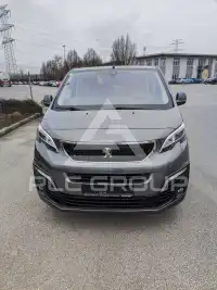 2018 Peugeot Traveller