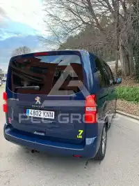 2018 Peugeot Traveller
