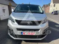 2018 Peugeot Traveller