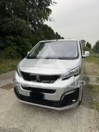 2018 Peugeot Traveller