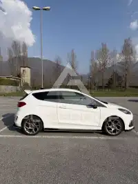 2018 Ford FIESTA