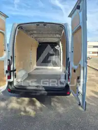 2019 Nissan NV 400