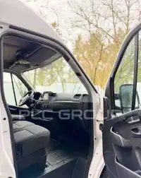 2019 Nissan NV 400