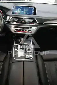 2019 BMW 740