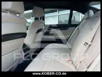 2019 BMW 750