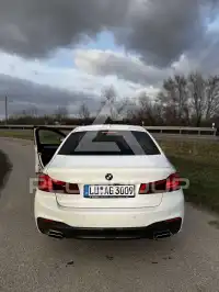2019 BMW 530