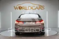 2019 BMW 530