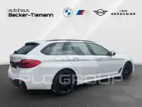 2019 BMW 525