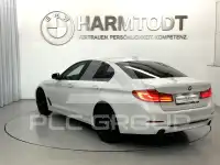 2019 BMW 525