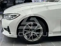 2019 BMW 320