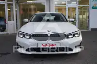 2019 BMW 330