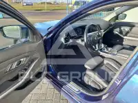 2019 BMW 330