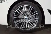 2019 BMW 520