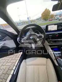2019 BMW 520