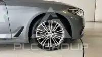 2019 BMW 520