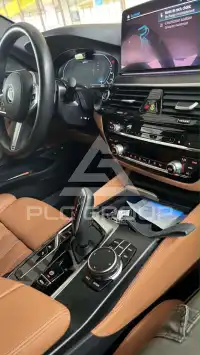 2019 BMW 520