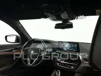2019 BMW 520
