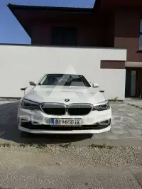 2019 BMW 520