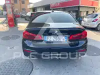 2019 BMW 520
