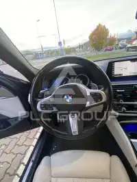 2019 BMW 520
