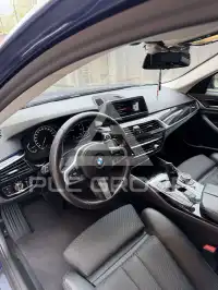 2019 BMW 520