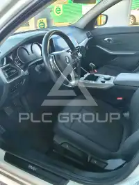 2019 BMW 318