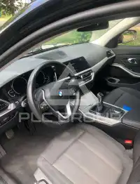 2019 BMW 318