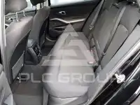 2019 BMW 318