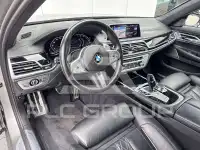 2019 BMW 745