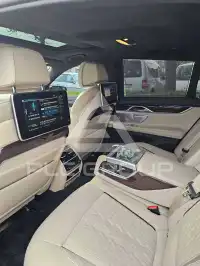 2019 BMW 745