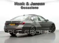 2019 BMW 745