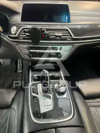 2019 BMW 745