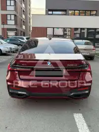 2019 BMW 745